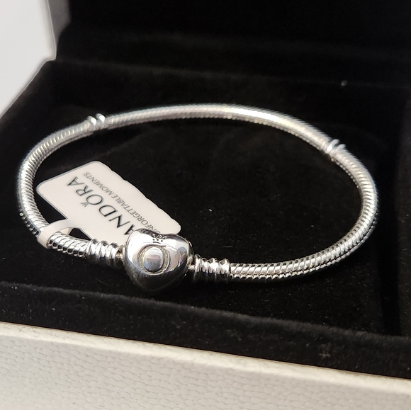 Pandora Moments Snake Chain Heart Claps Charm Bracelet for women Size 7.5 Inches - Picture 4 of 5